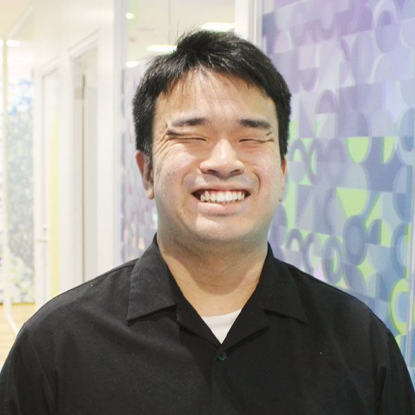 向井 駿介